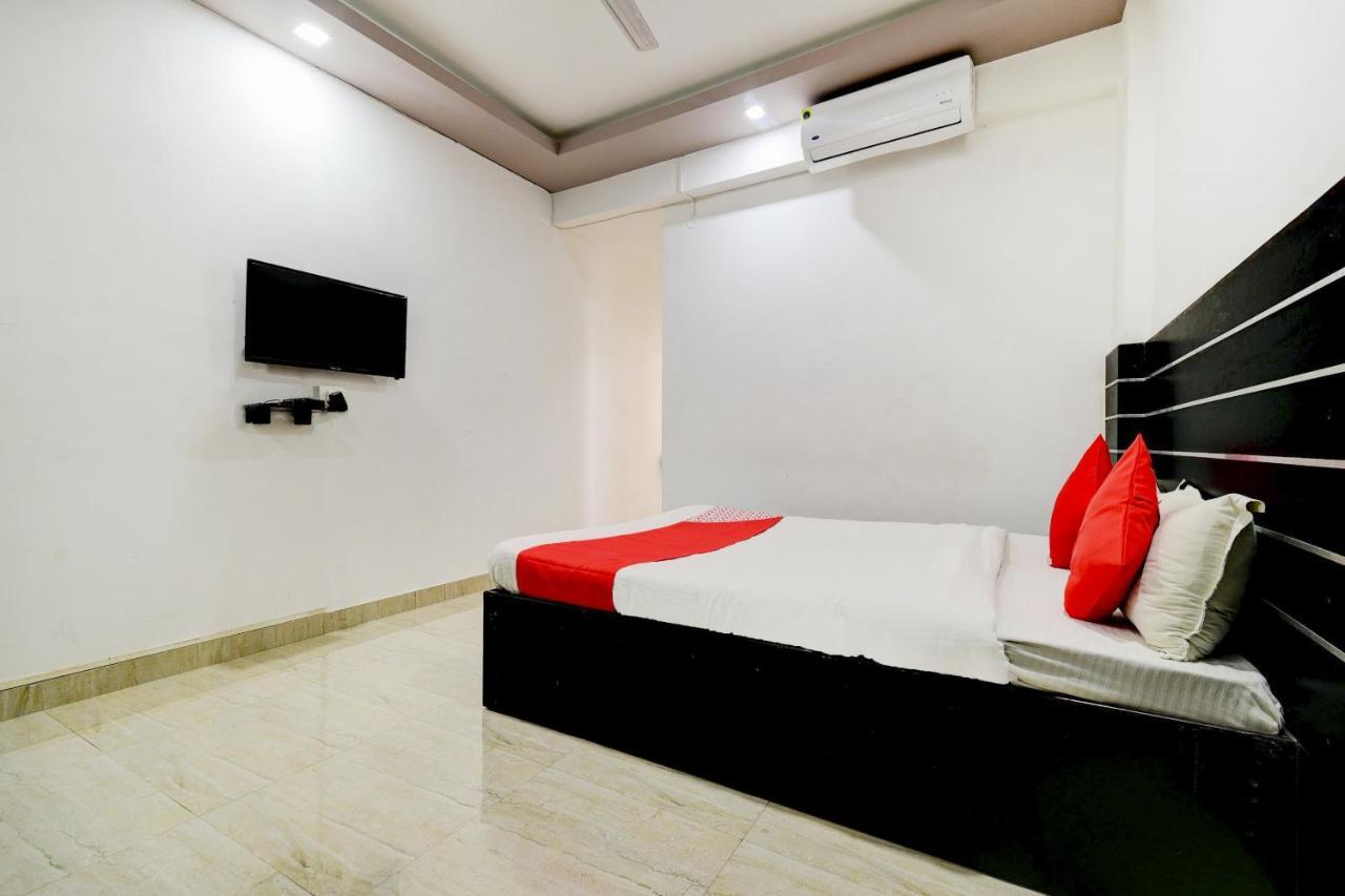 Oyo 80488 Mi Casa Homestay 古瓦哈提 外观 照片